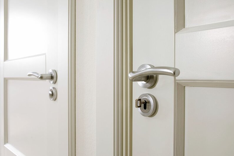 Skantrae binnendeuren.